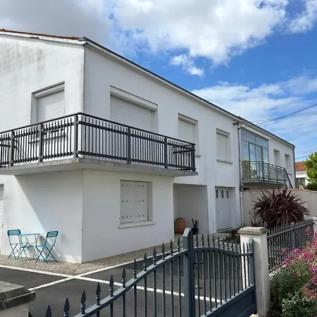 Au Calme A 10min De La Et Du Port De La Rochelle Apartamento Aytré